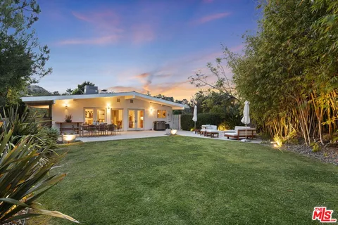 $3,489,000 | 8410 Edwin Drive, Los Angeles, CA 90046