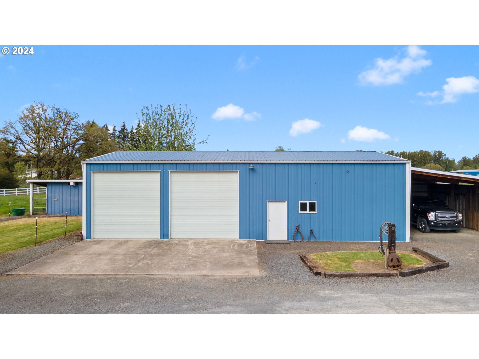 12430 South Oak Grove Road Canby, OR 97013 - Photo 13 of 34
