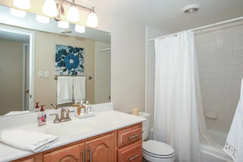 $988,800 | 7101 Admiralty Lane, Foster City, CA 94404