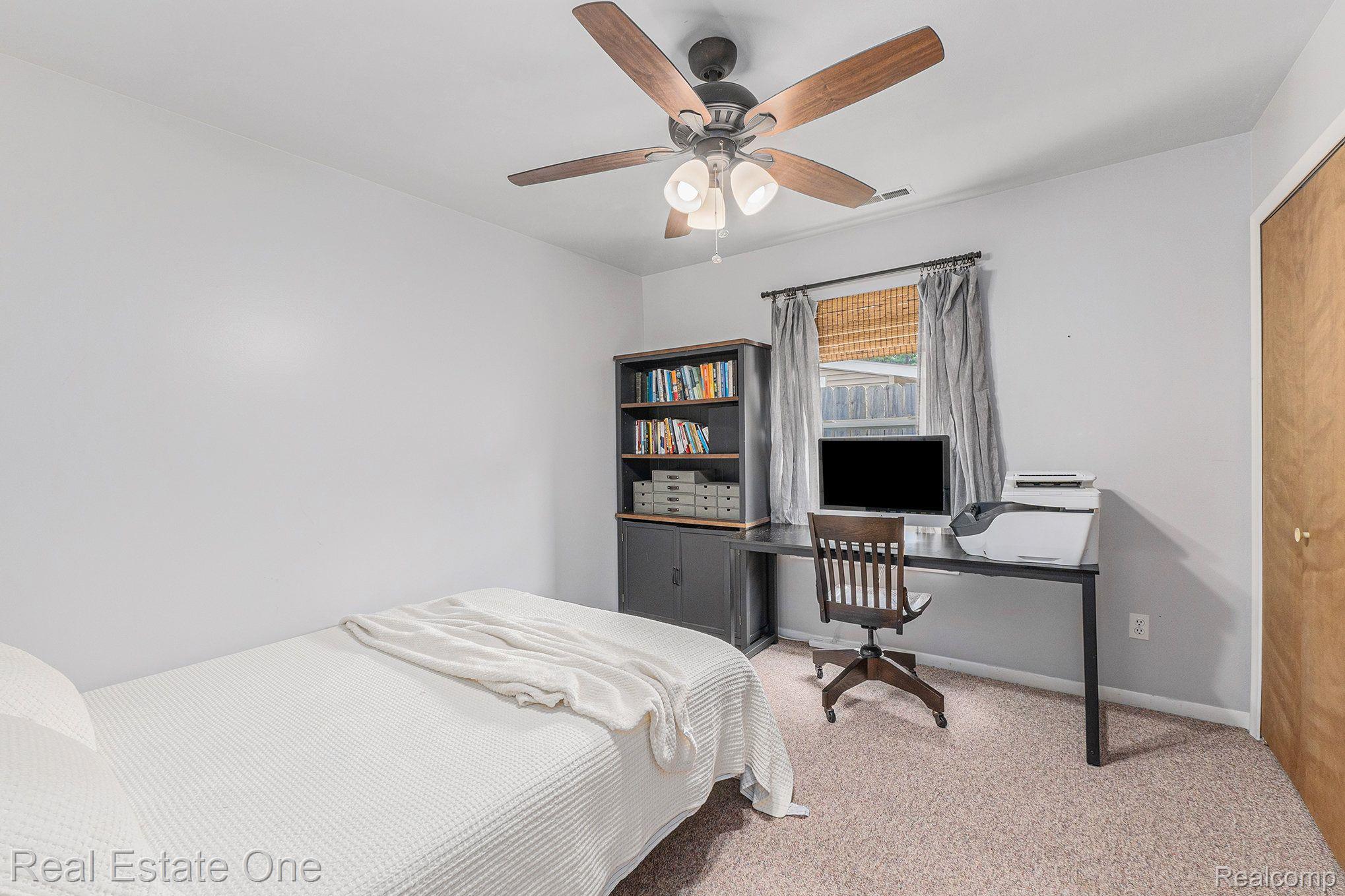 822 Pine Tree Road Lake Orion, MI 48362 - Photo 22 of 27 Gallery Image 22