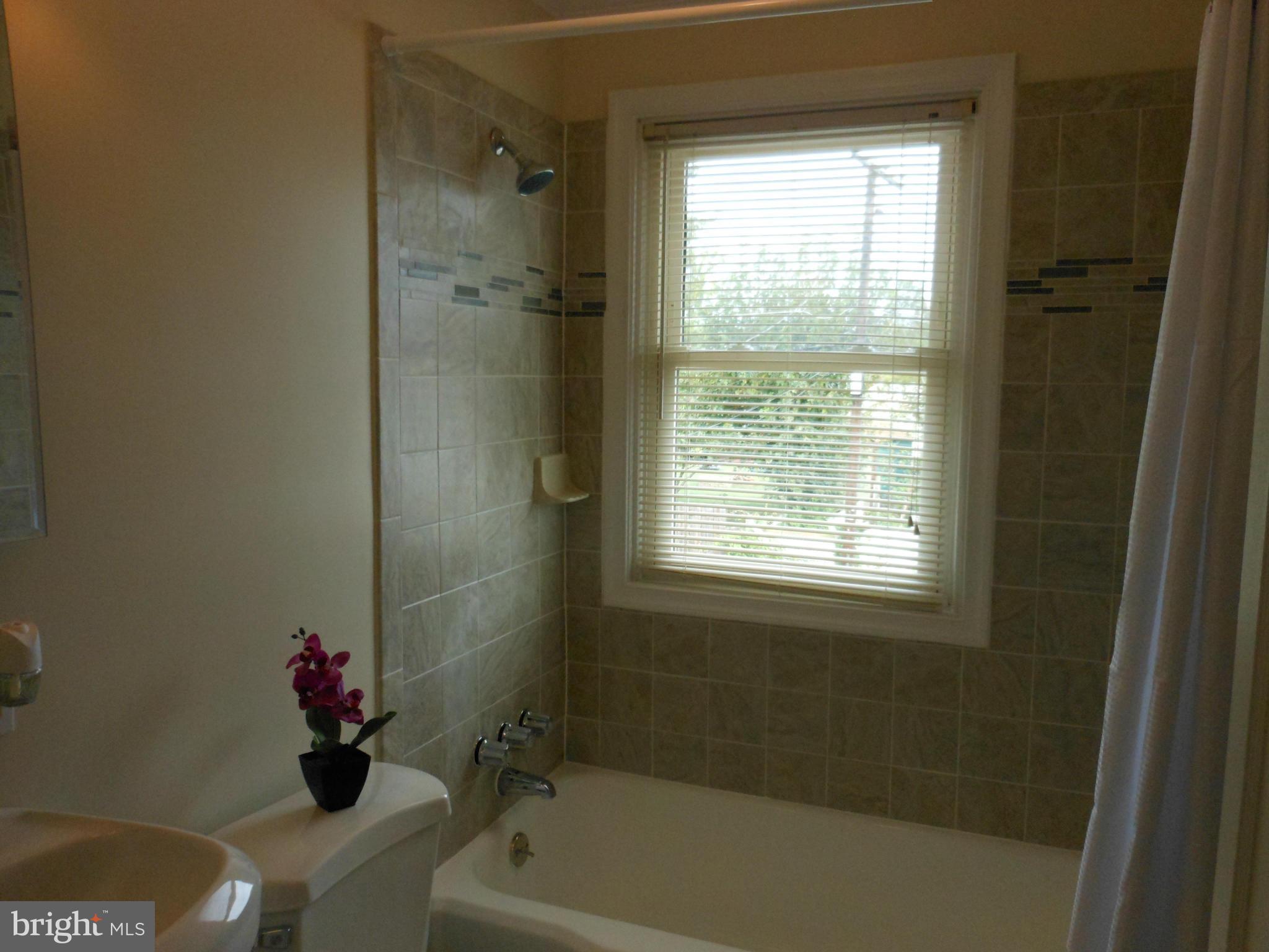 2809 Southbrook Road Baltimore, MD 21222 - Photo 18 of 30 Bath
