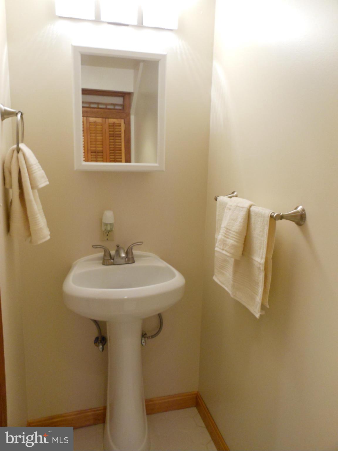 2809 Southbrook Road Baltimore, MD 21222 - Photo 27 of 30 Bath