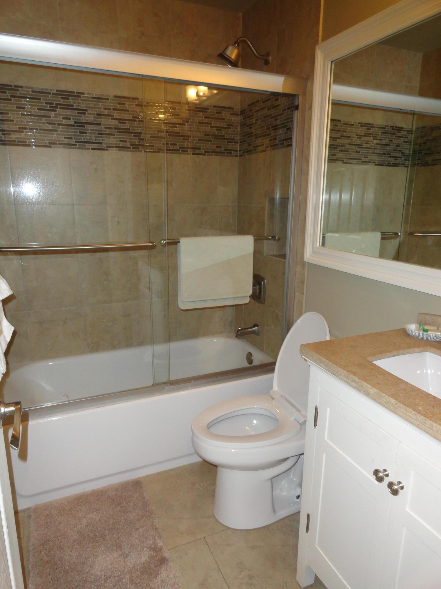 195 Durango Road, Unit 2E Destin, FL 32541 - Photo 19 of 27 Bathroom