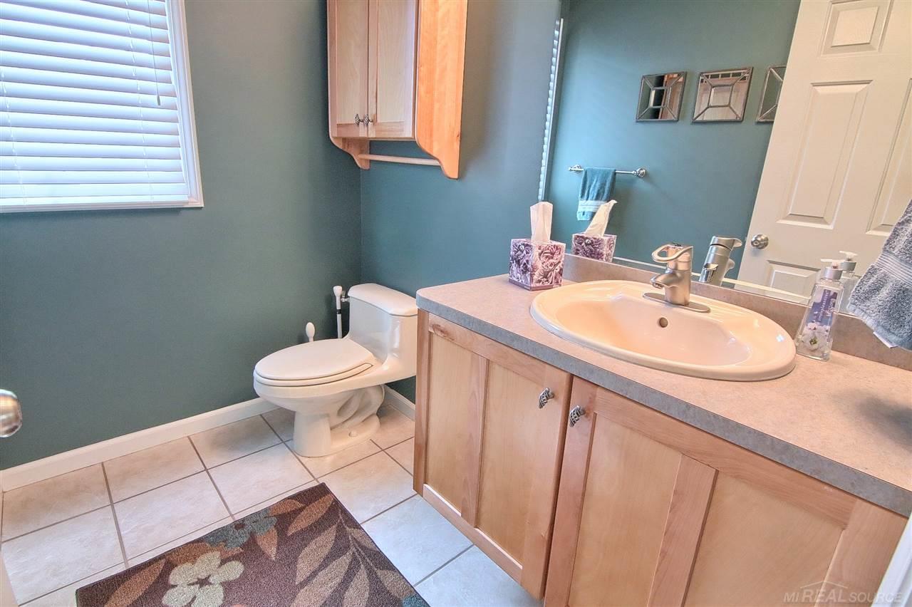 473 Hidden Ridge Drive Troy, MI 48083 - Photo 22 of 69 Bath