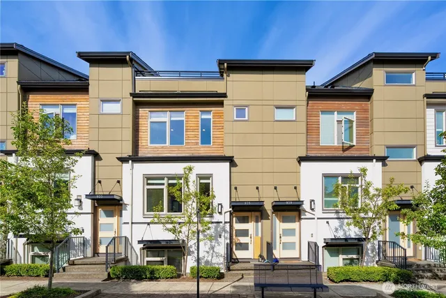 $1,238,000 | 935 7th Avenue Northeast, Unit 17 3, Issaquah, WA 98029