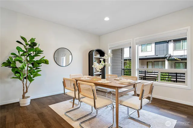 $1,238,000 | 935 7th Avenue Northeast, Unit 17 3, Issaquah, WA 98029