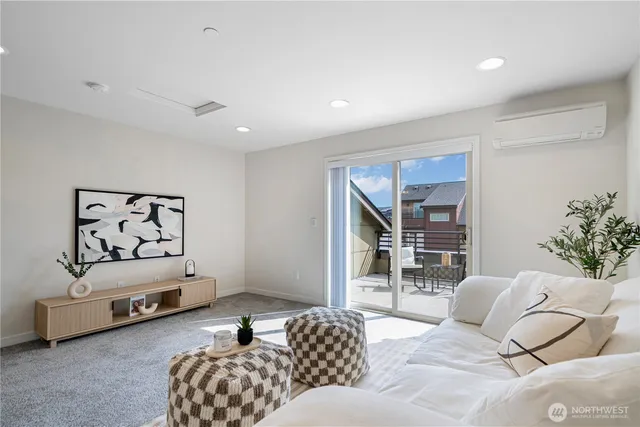 $1,238,000 | 935 7th Avenue Northeast, Unit 17 3, Issaquah, WA 98029