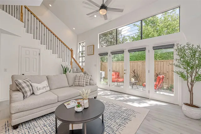 $2,950 | 5613 St Paul Street, Bellaire, TX 77401