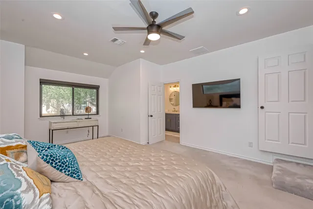 $2,950 | 5613 St Paul Street, Bellaire, TX 77401