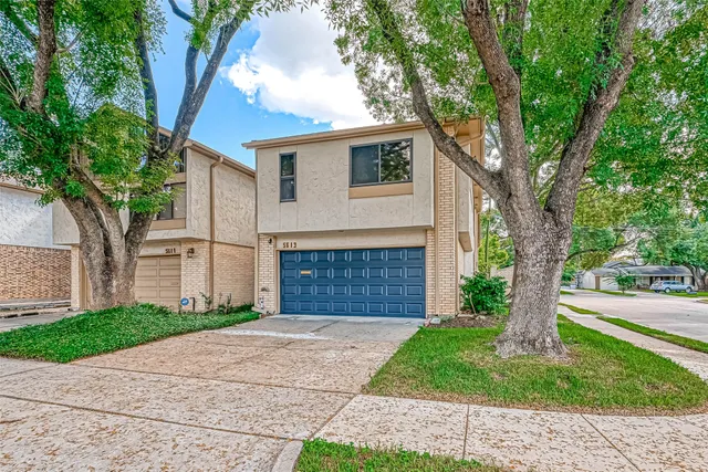 $2,950 | 5613 St Paul Street, Bellaire, TX 77401