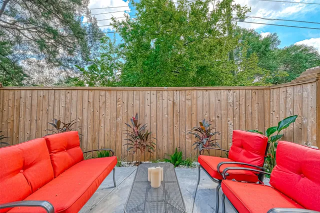 $2,950 | 5613 St Paul Street, Bellaire, TX 77401