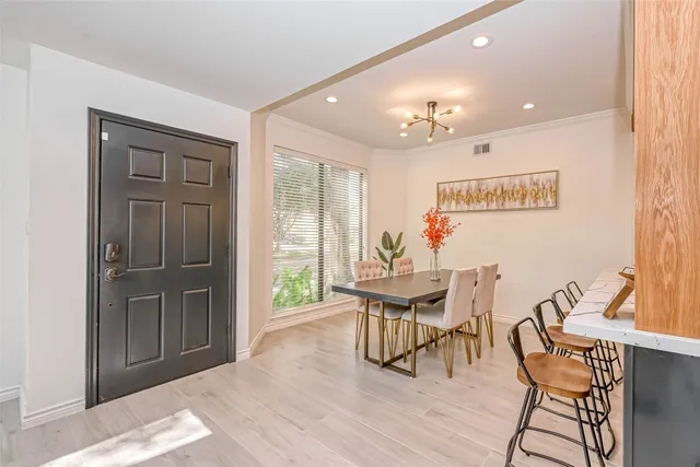 $2,950 | 5613 St Paul Street, Bellaire, TX 77401