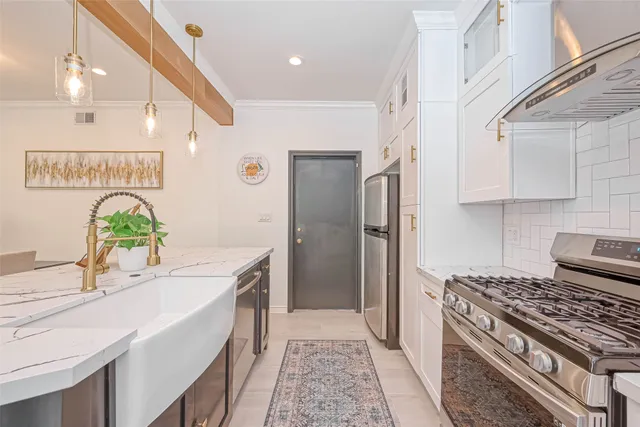 $2,950 | 5613 St Paul Street, Bellaire, TX 77401