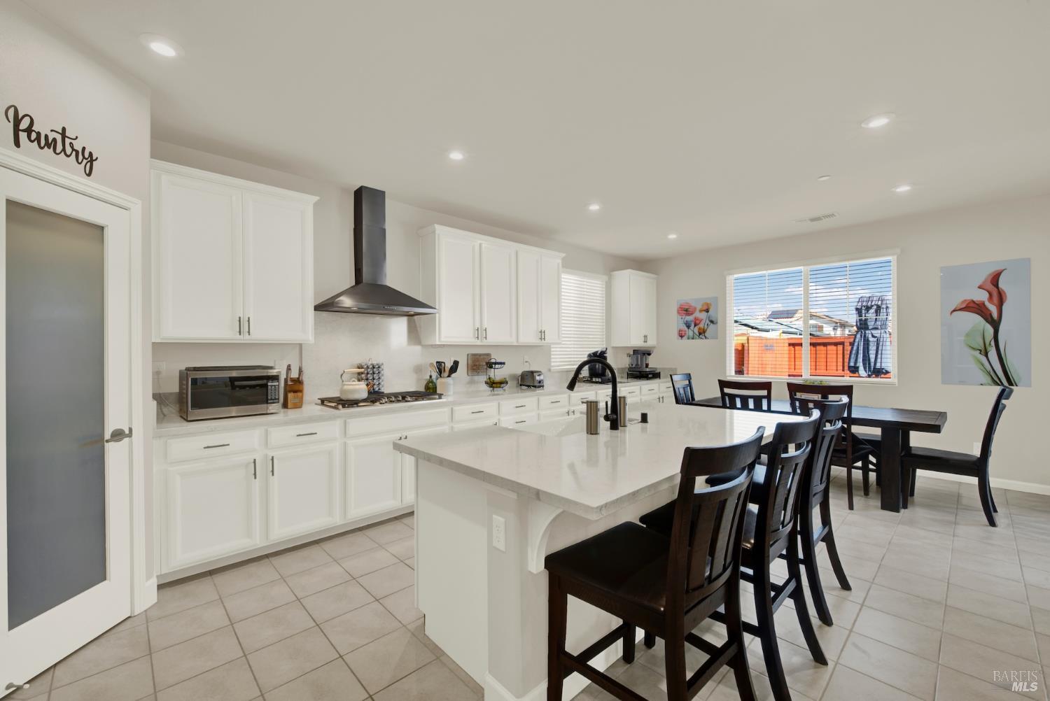 707 Blake Road Vacaville, CA 95687 - Photo 13 of 37