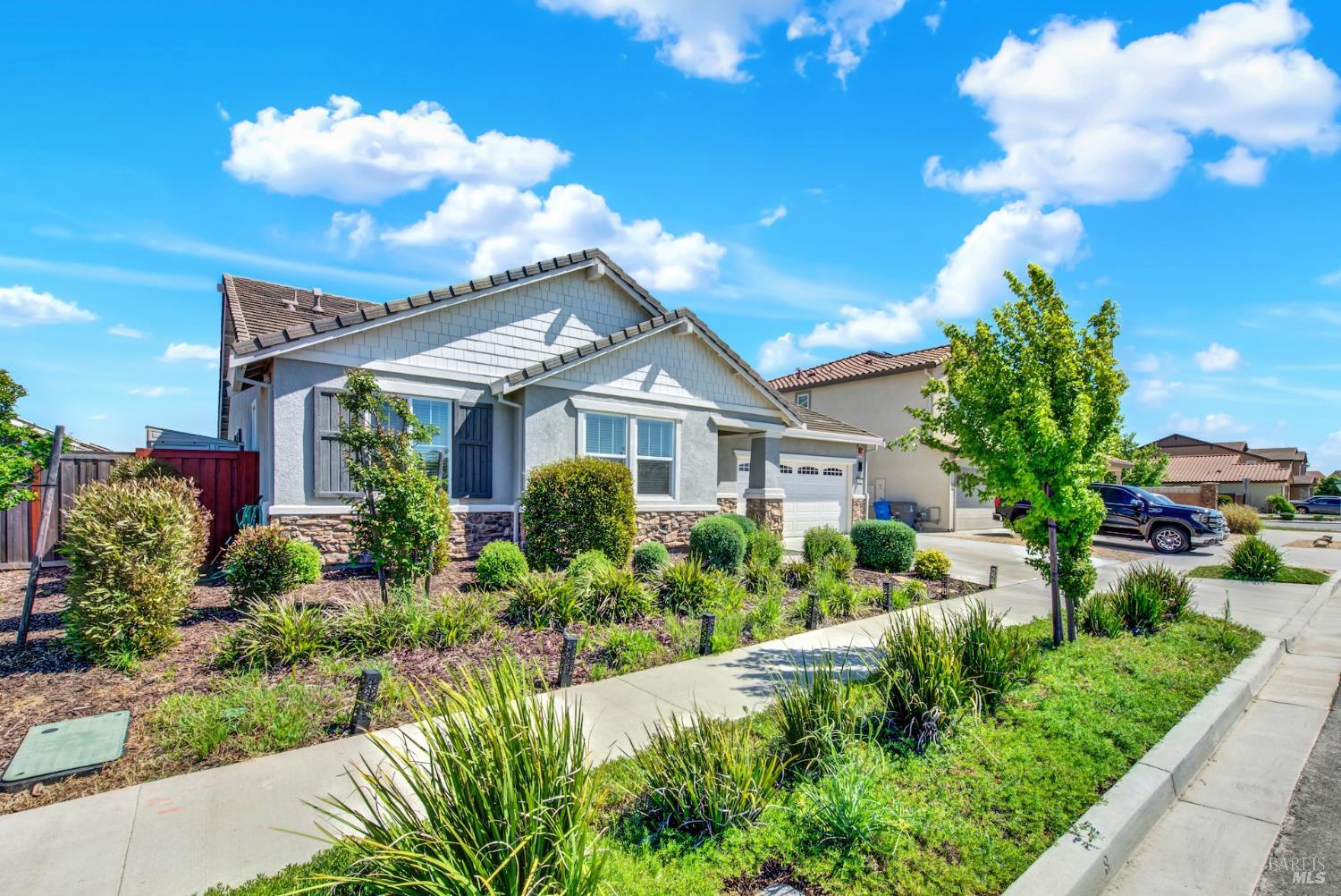 707 Blake Road Vacaville, CA 95687 - Photo 4 of 37