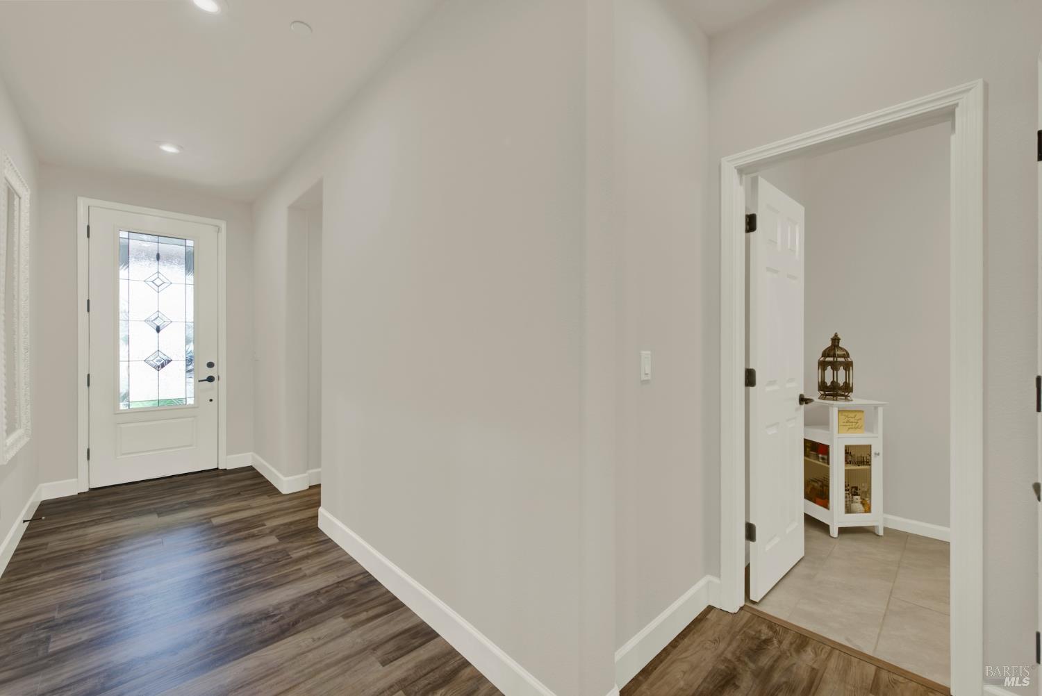 707 Blake Road Vacaville, CA 95687 - Photo 9 of 37