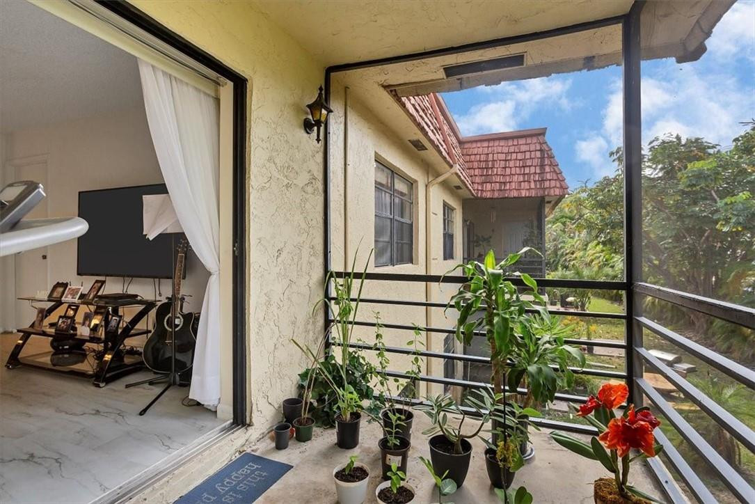 136 South Cypress Road, Unit 322 Pompano Beach, FL 33060 - Photo 5 of 17 Photo 5