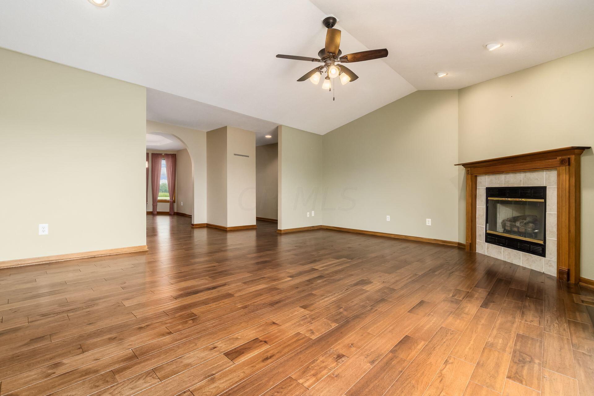4465 Deeds Road Southwest Pataskala, OH 43062 - Photo 4 of 69 Great Room