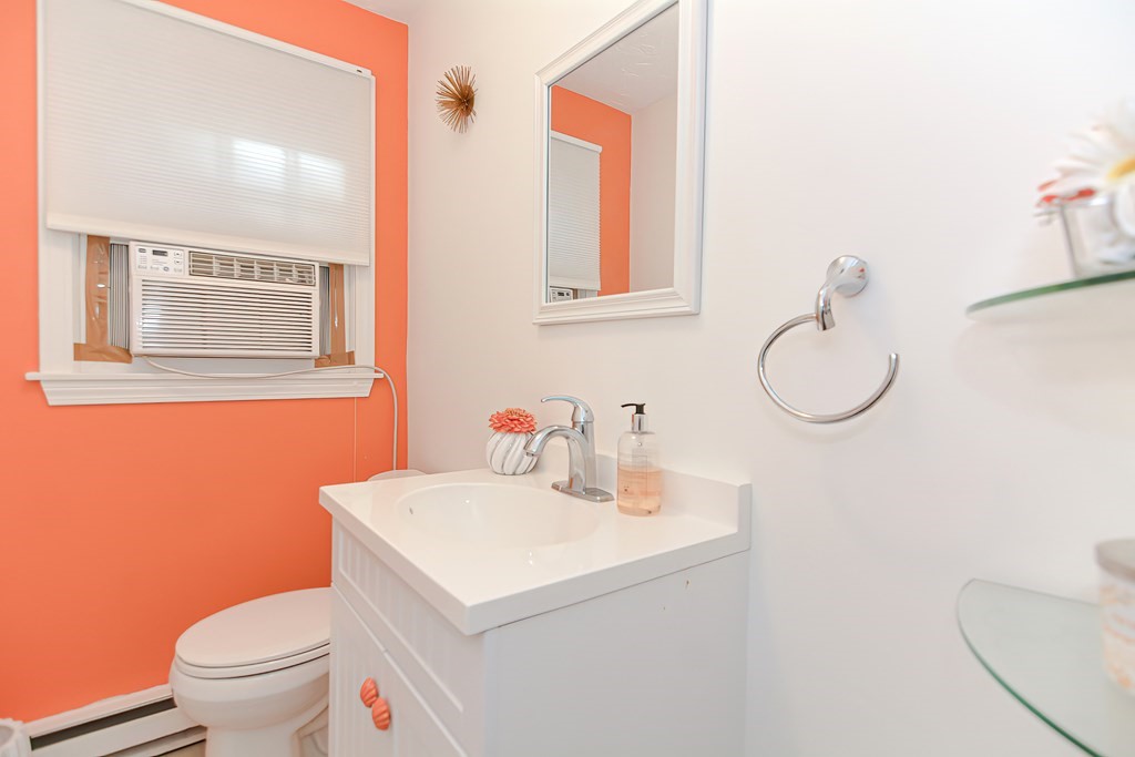 14 Pine View, Unit 14 Millis, MA 02054 - Photo 19 of 34