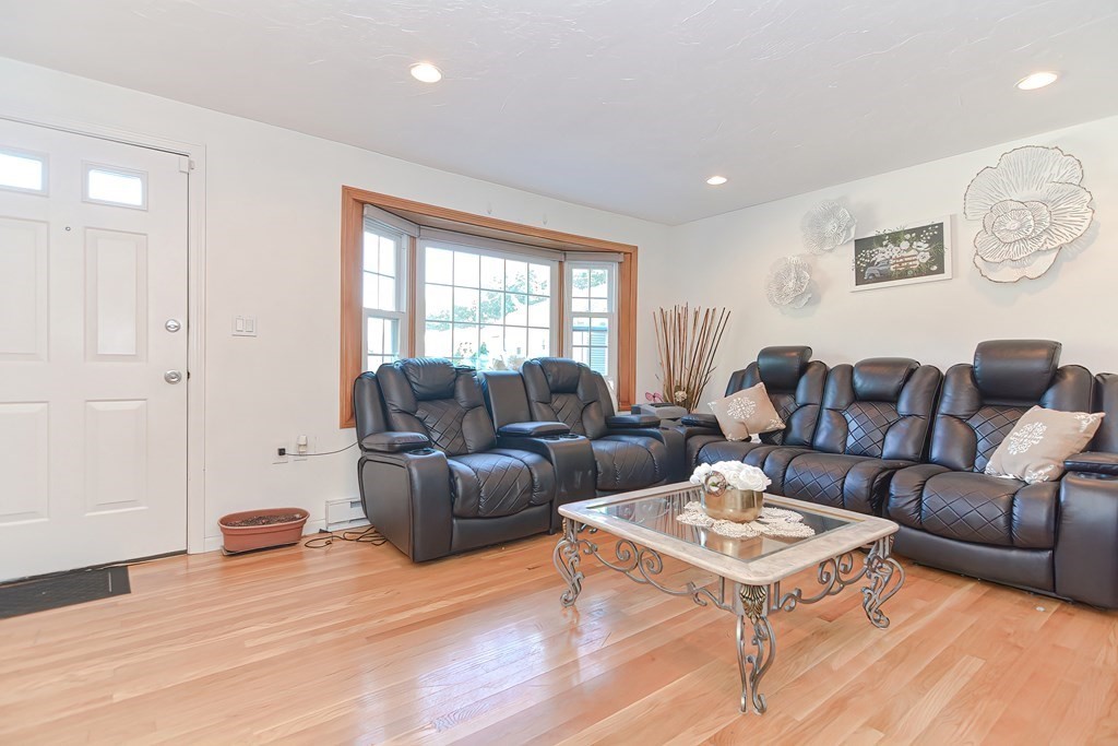 14 Pine View, Unit 14 Millis, MA 02054 - Photo 5 of 34