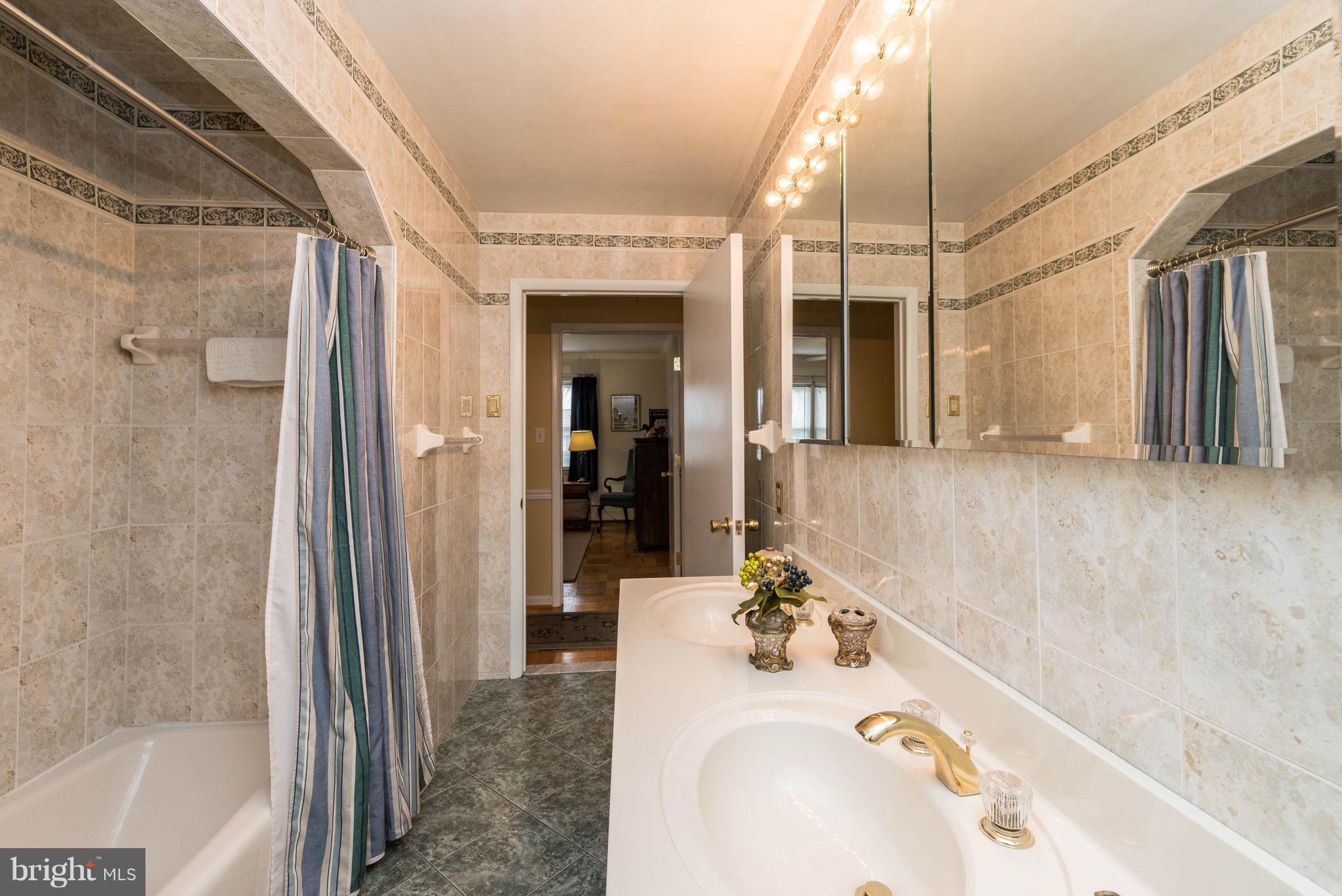 9507 Buckhorn Road Baltimore, MD 21234 - Photo 22 of 30 Beautiful Remodeled Hall Bath