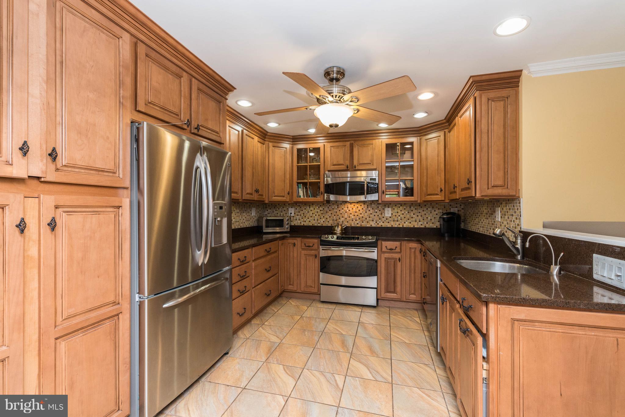 9507 Buckhorn Road Baltimore, MD 21234 - Photo 7 of 30 Kitchen