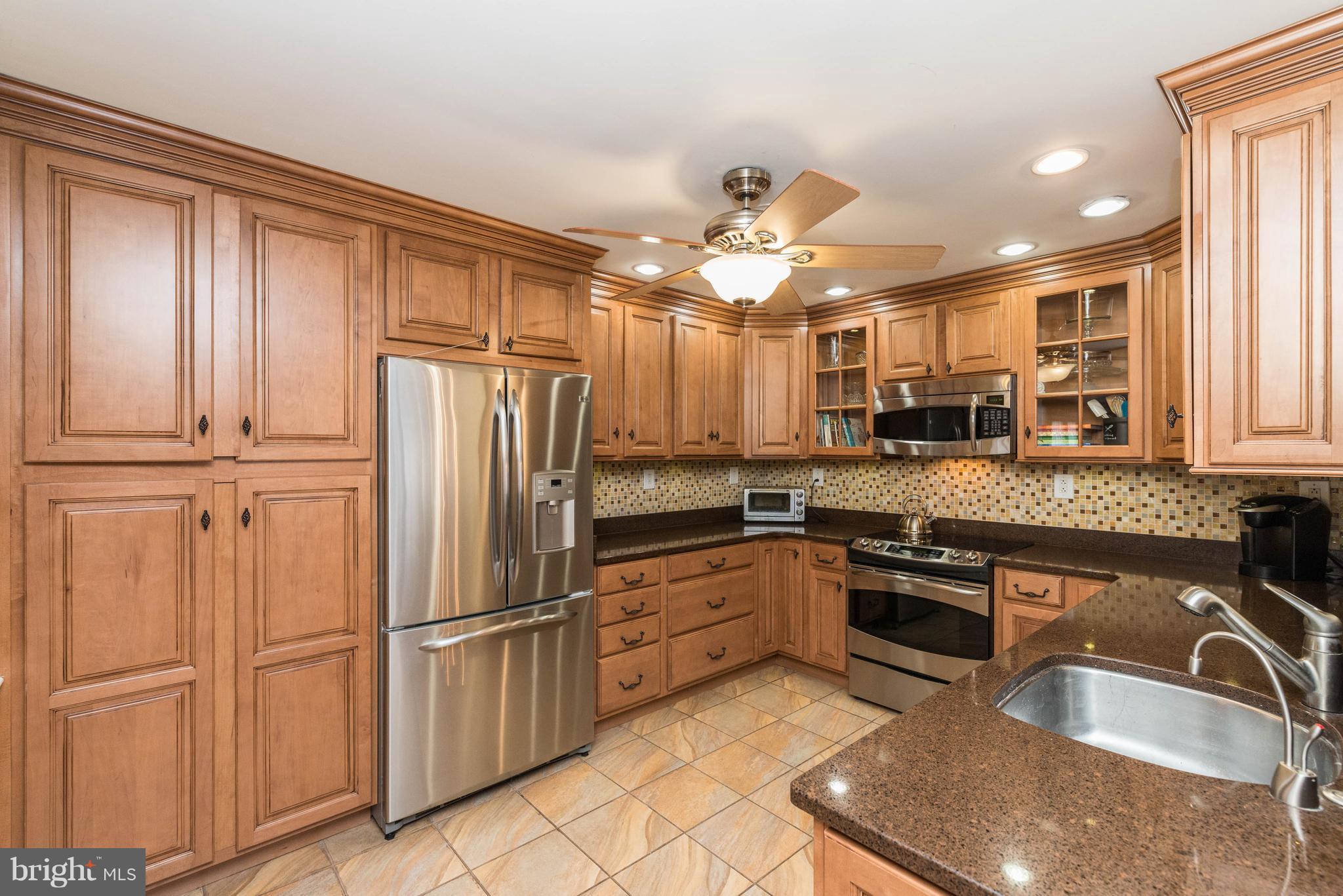 9507 Buckhorn Road Baltimore, MD 21234 - Photo 8 of 30 Kitchen