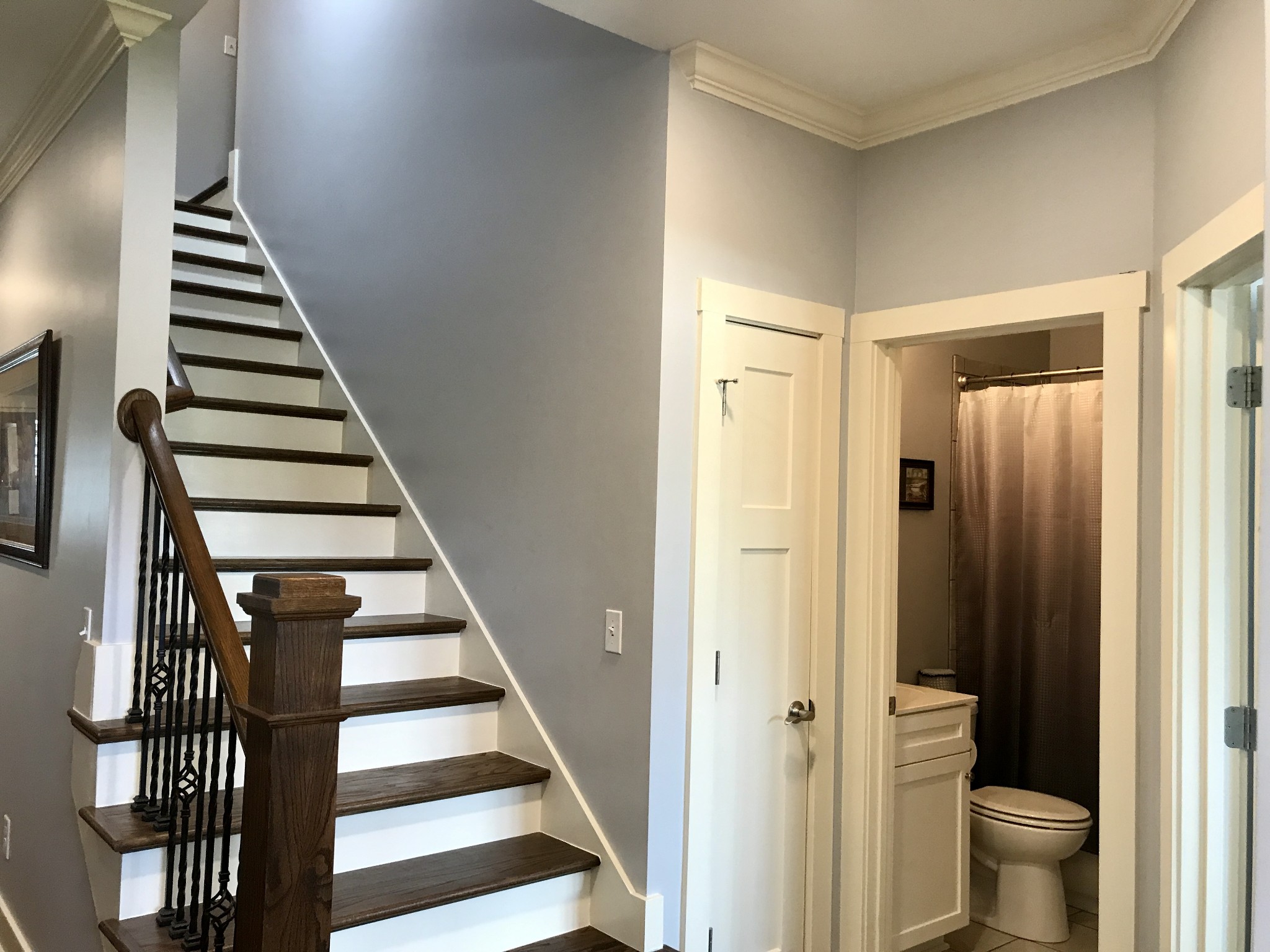 160 ANDERTON Drive Winchester, TN 37398 - Photo 12 of 35 a view of a hallway with wooden floor and entryway