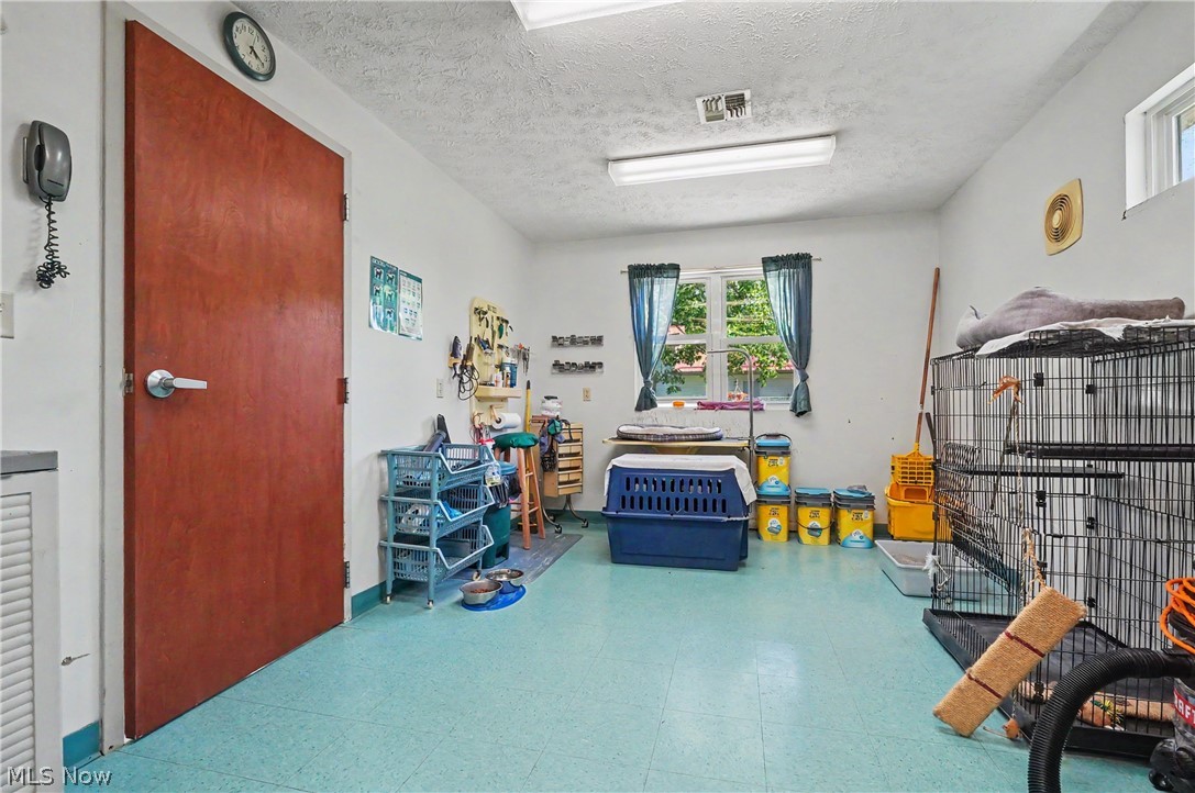 4250 Herr Fieldhouse Road Southington, OH 44470 - Photo 31 of 50