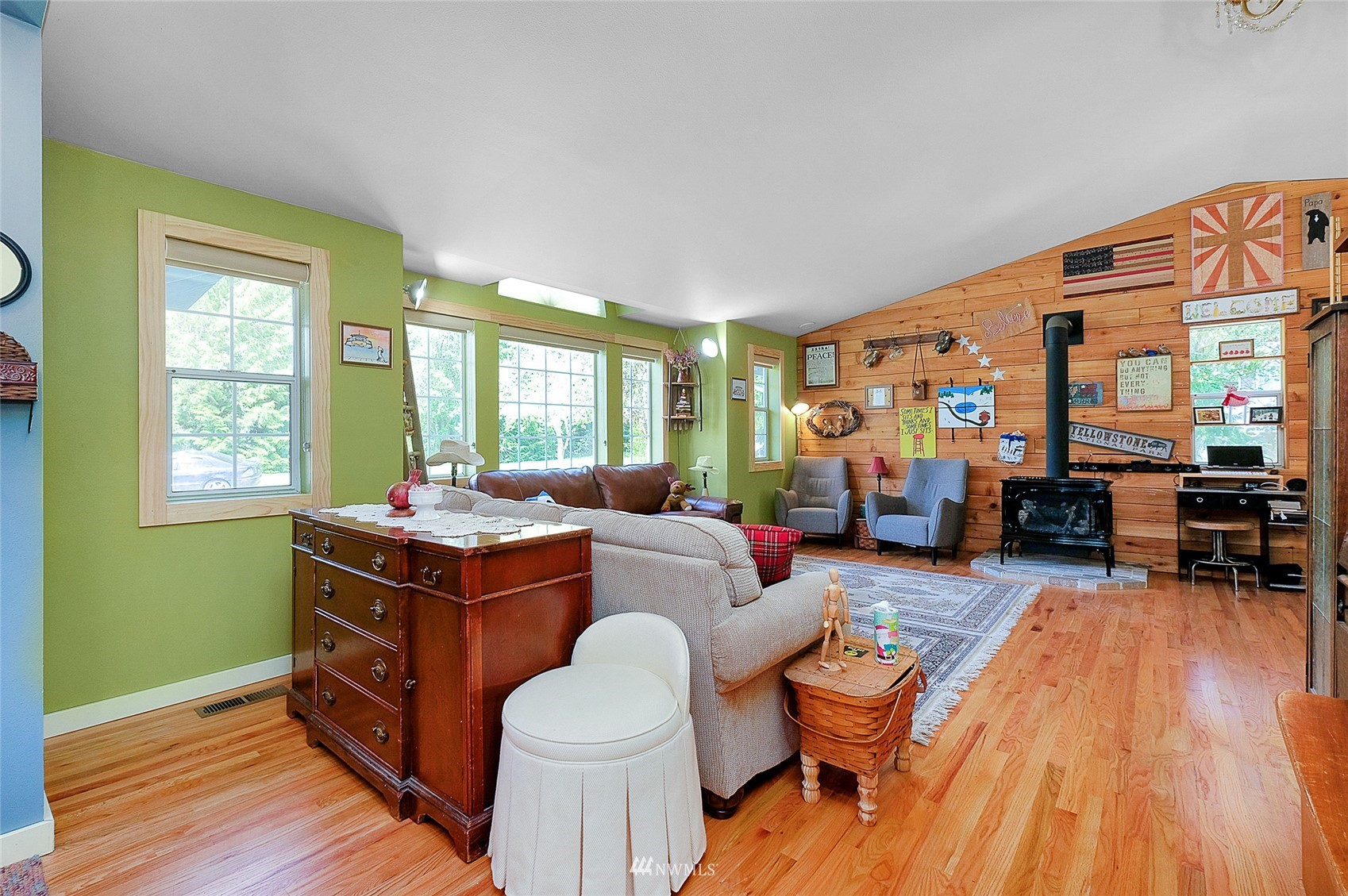 1318 Southwest Station Circle Road Port Orchard, WA 98367 - Photo 5 of 34 Gallery Image 5
