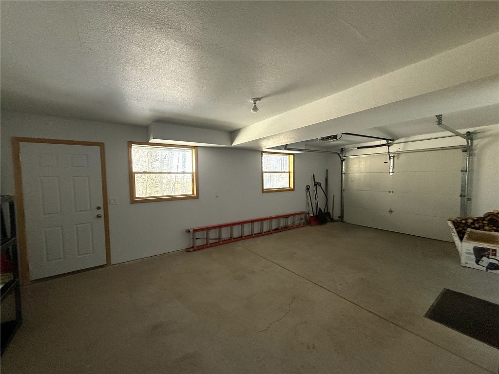 1387 High Creek Road Fairplay, CO 80440 - Photo 38 of 47 an empty room with windows