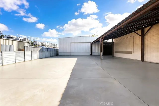 a view of a house with a garage
