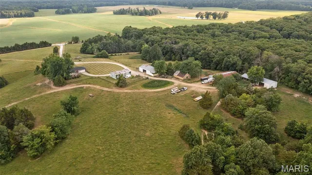 $779,000 | 10221 County Road 152, Williamsburg, MO 63388