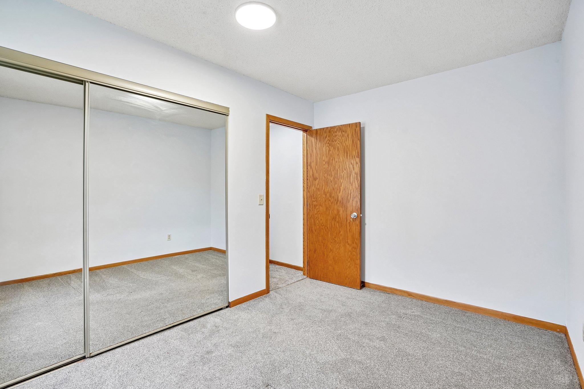 18669 Clear View Court Minnetonka, MN 55345 - Photo 25 of 34