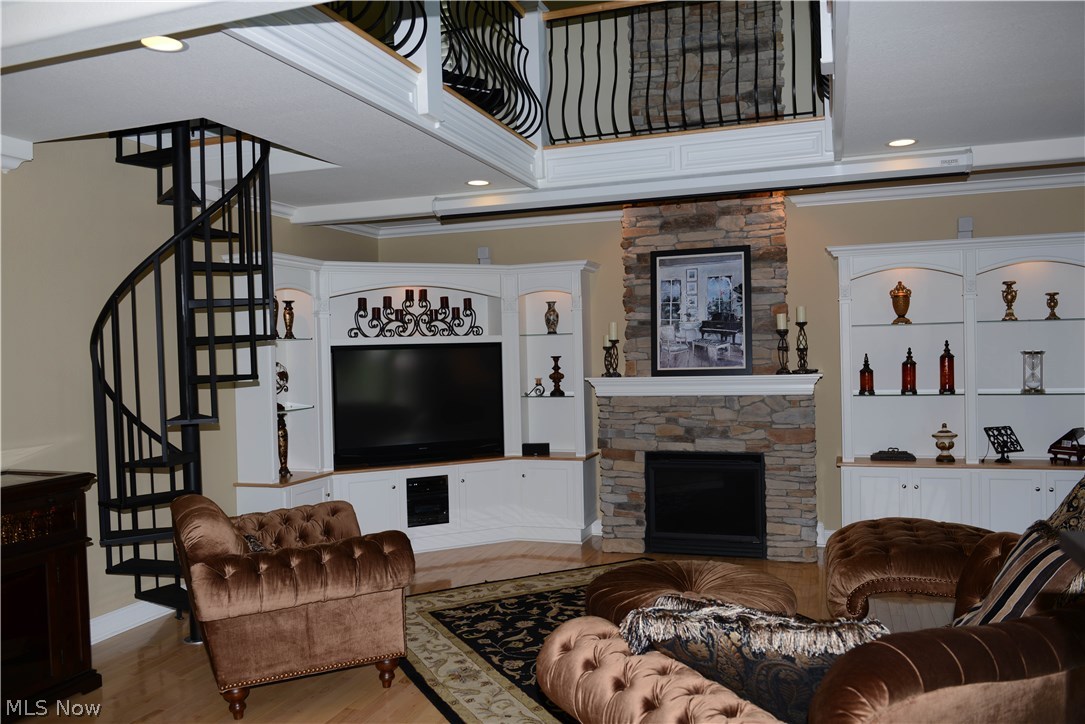 7177 Struthers Road Youngstown, OH 44514 - Photo 7 of 23 Gallery Image 7