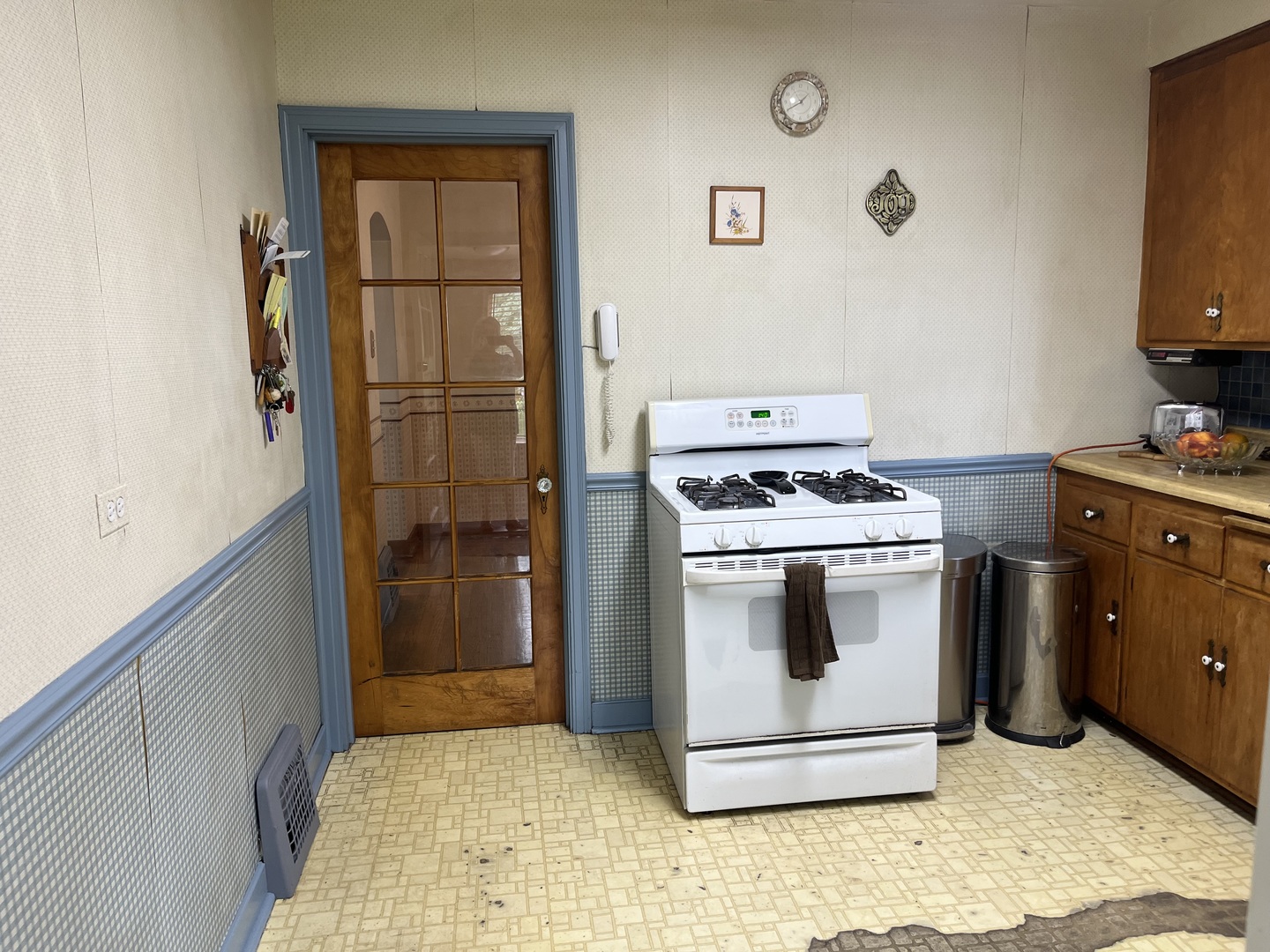 8105 West 26th Street North Riverside, IL 60546 - Photo 12 of 41 Gallery Image 12