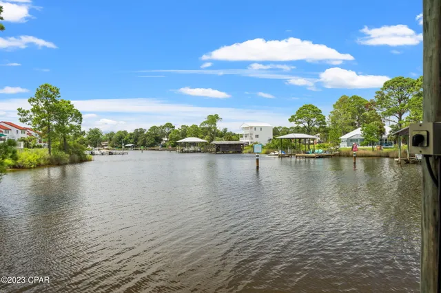 $1,500 | 212 Bonita Circle, Unit A, Panama City Beach, FL 32408