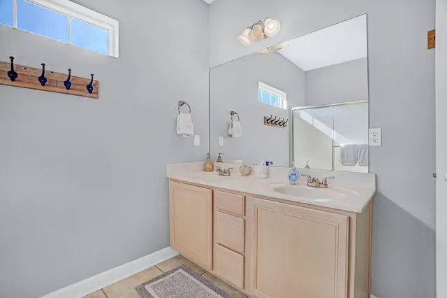 a view of bedroom and bedroom