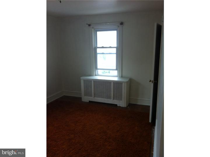 67 Hampden Road Upper Darby, PA 19082 - Photo 19 of 23