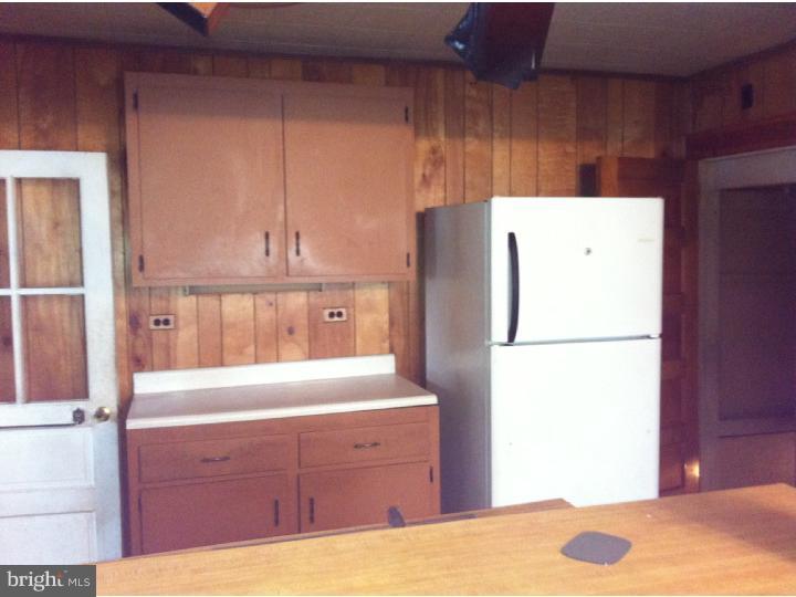 67 Hampden Road Upper Darby, PA 19082 - Photo 10 of 23