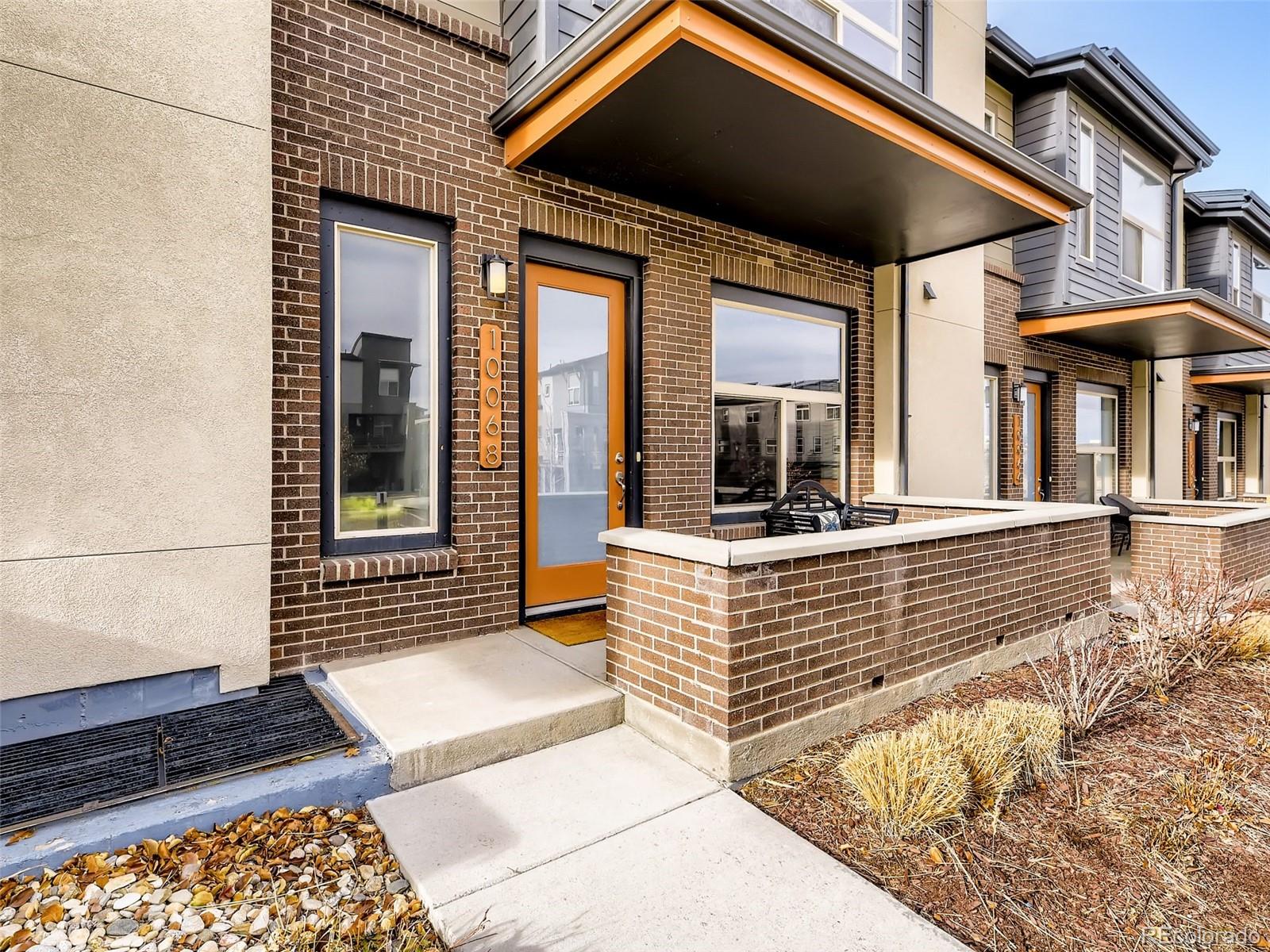 10068 Town Ridge Lane Lone Tree, CO 80124 - Photo 4 of 37