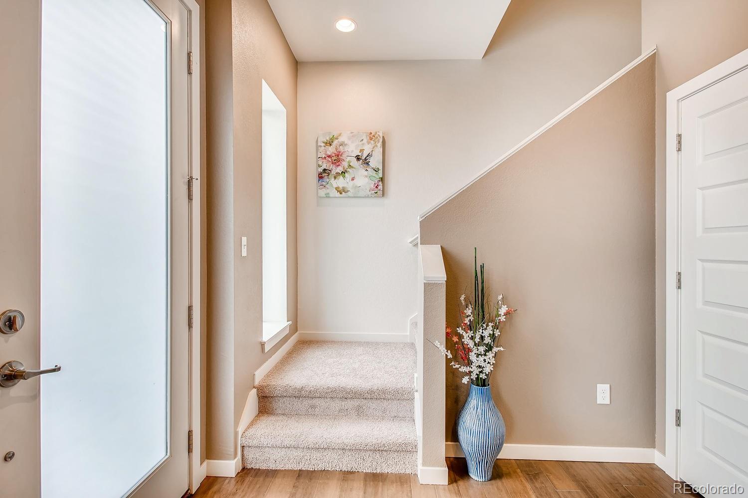 10068 Town Ridge Lane Lone Tree, CO 80124 - Photo 5 of 37