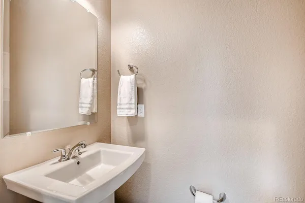 $4,750 | 10068 Town Ridge Lane, Lone Tree, CO 80124