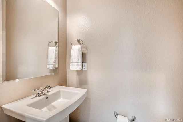 $4,750 | 10068 Town Ridge Lane, Lone Tree, CO 80124