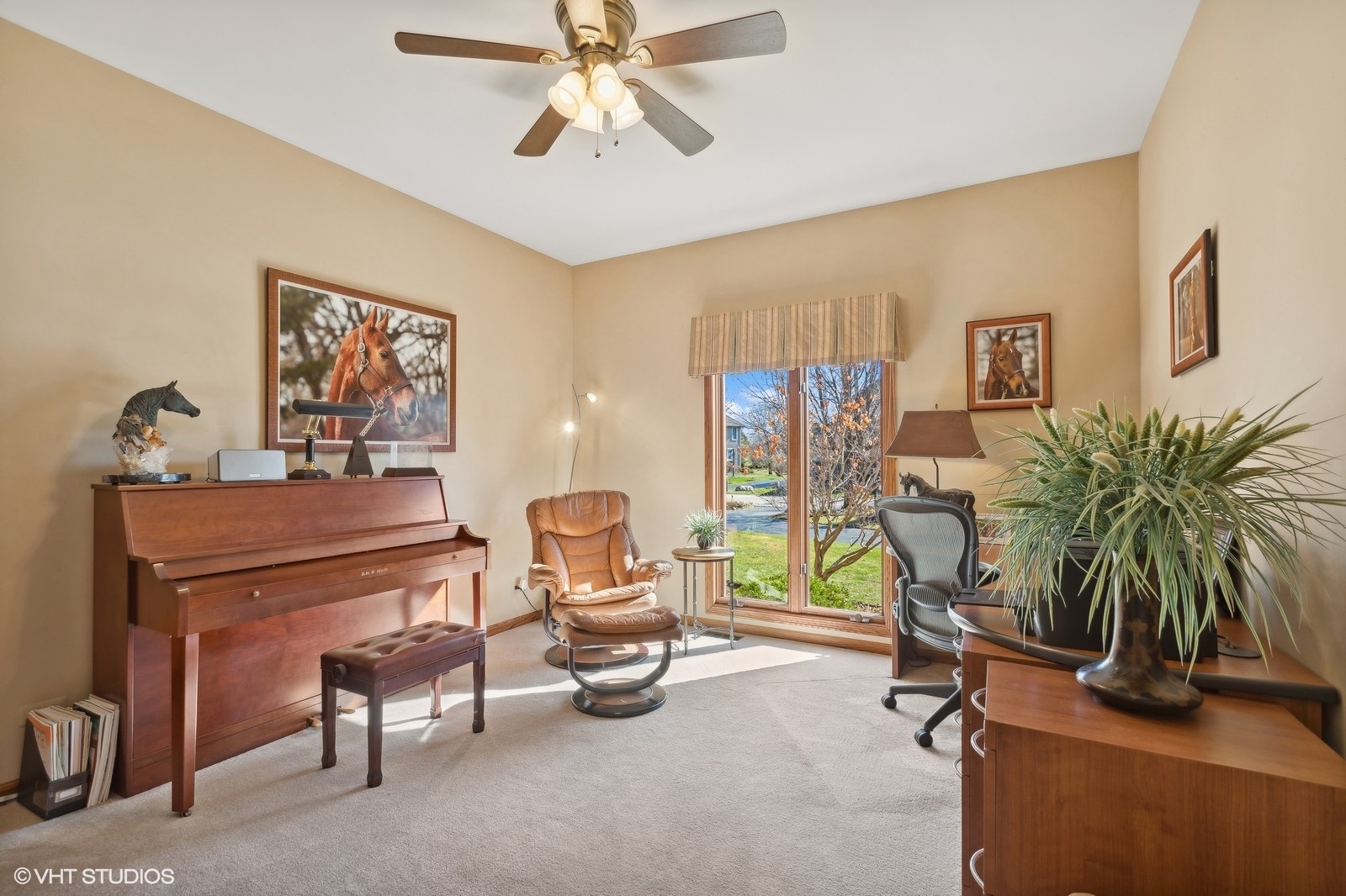 321 Ridge Lane Lake In The Hills, IL 60156 - Photo 18 of 46 a view of a livingroom with furniture and a livingroom