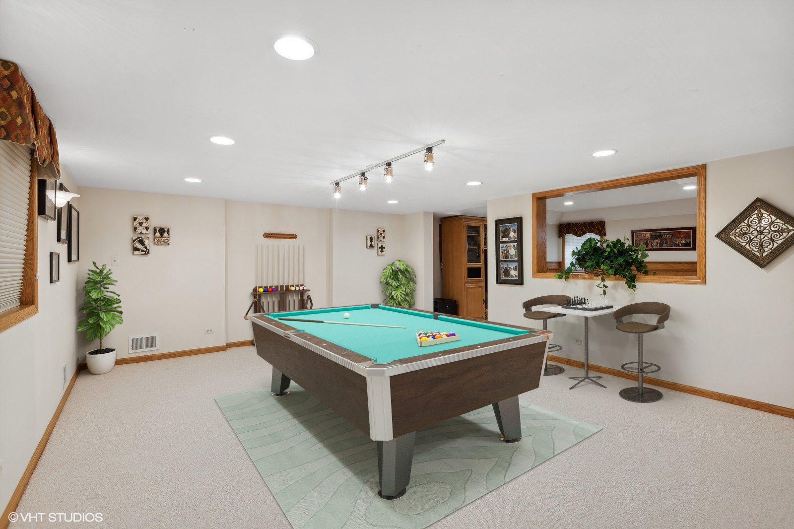 321 Ridge Lane Lake In The Hills, IL 60156 - Photo 29 of 46 a room with furniture and window