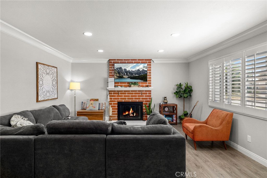 19266 Arbeth Street Rialto, CA 92377 - Photo 8 of 53 Gallery Image 8