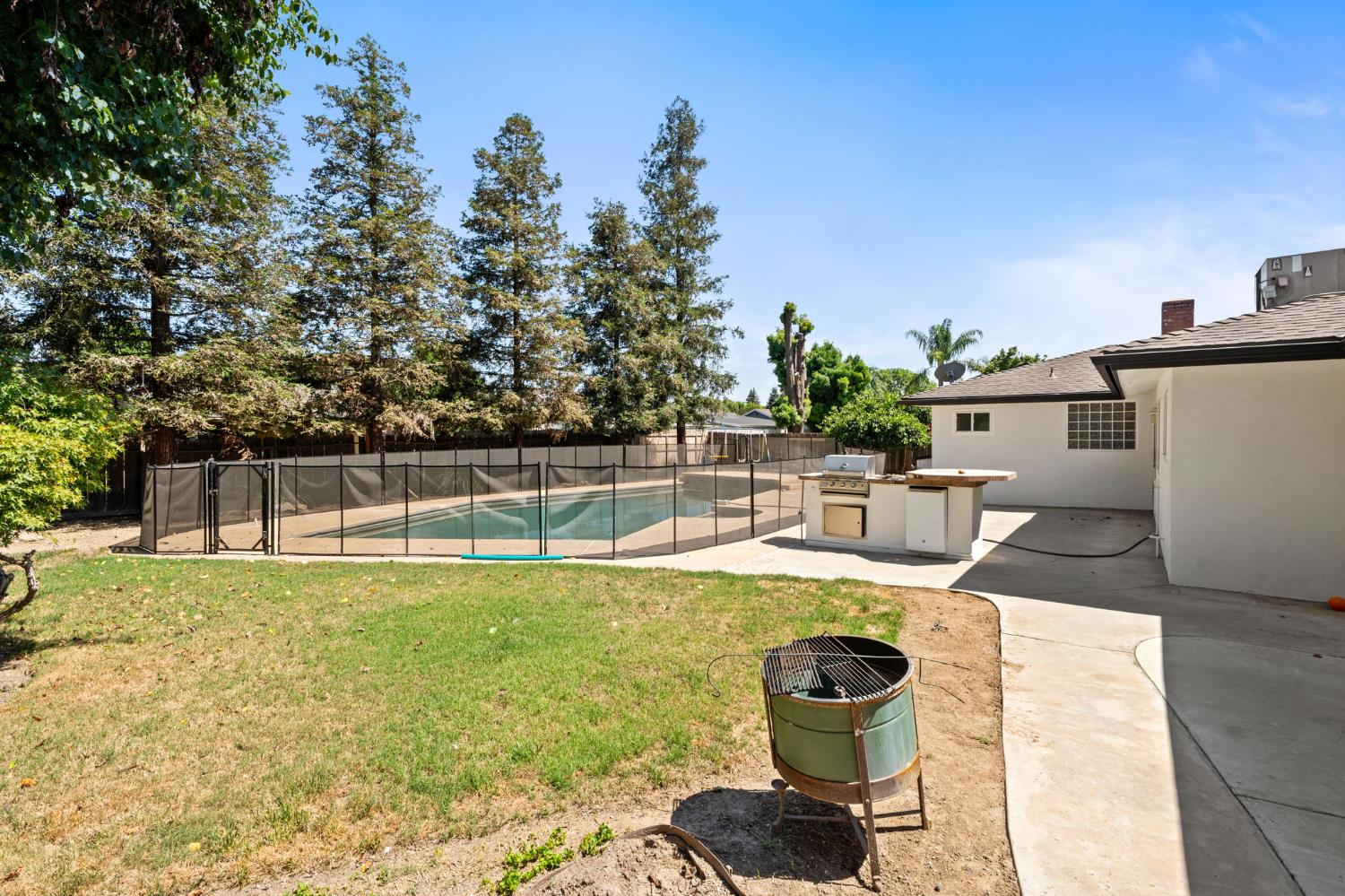 1284 North Riverview Avenue Reedley, CA 93654 - Photo 33 of 40