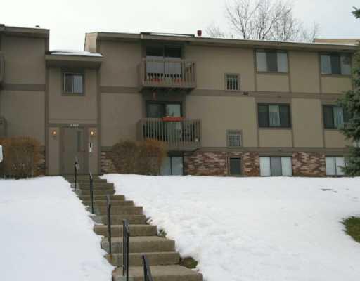 2467 Brook Ledge Road, Unit B22 Bridgeville, PA 15017 - Photo 1 of 7 Exterior Front.