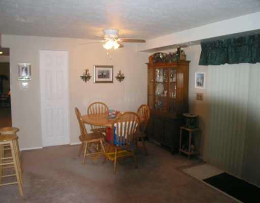 2467 Brook Ledge Road, Unit B22 Bridgeville, PA 15017 - Photo 4 of 7 Dining Room.
